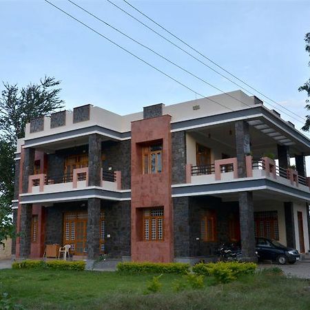 The Royale Country Retreat Bed & Breakfast Udaipur Dış mekan fotoğraf