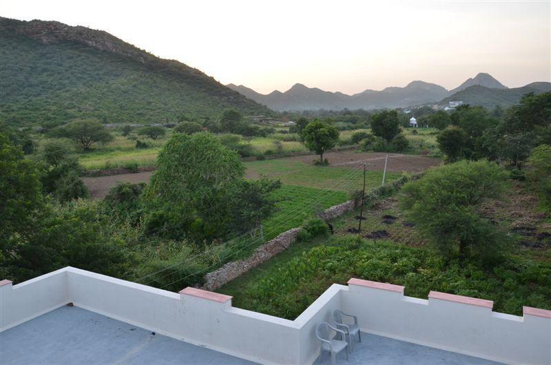 The Royale Country Retreat Bed & Breakfast Udaipur Dış mekan fotoğraf
