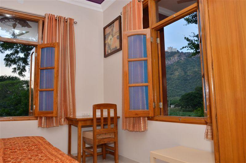 The Royale Country Retreat Bed & Breakfast Udaipur Dış mekan fotoğraf